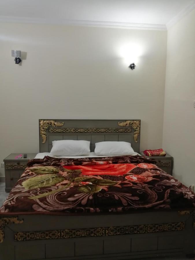Star Hotel Lahore Luaran gambar
